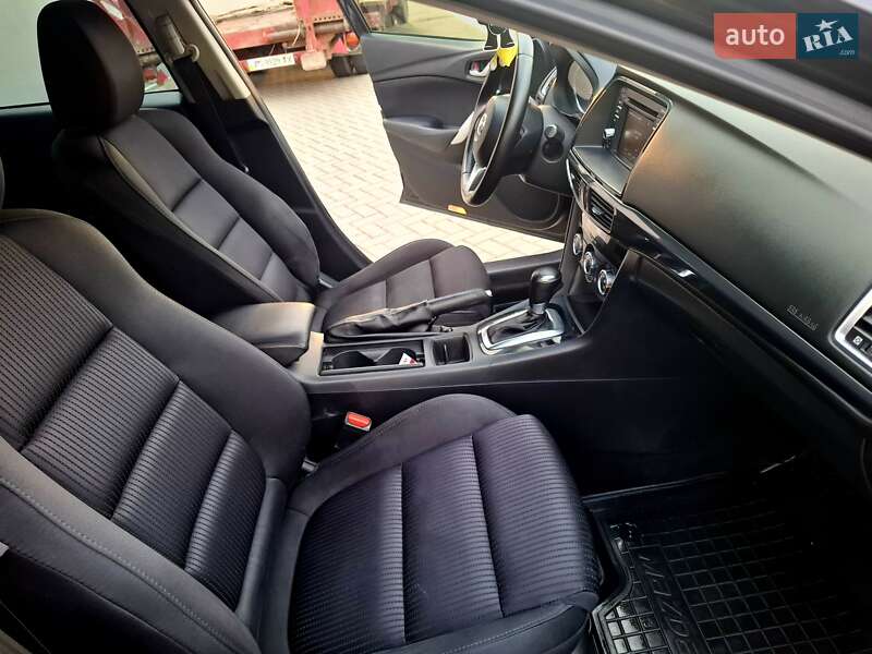 Седан Mazda 6 2014 в Мукачево