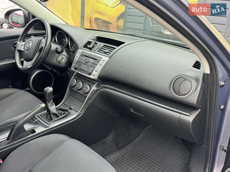 Седан Mazda 6 2008 в Стрые