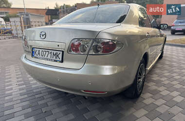 Седан Mazda 6 2004 в 