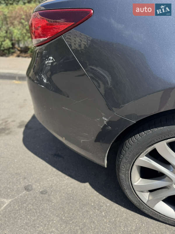Седан Mazda 6 2013 в Днепре