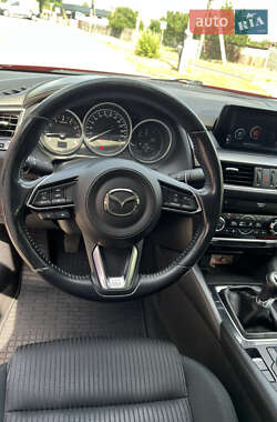 Седан Mazda 6 2016 в 