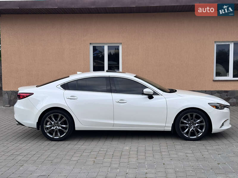 Седан Mazda 6 2016 в Киеве