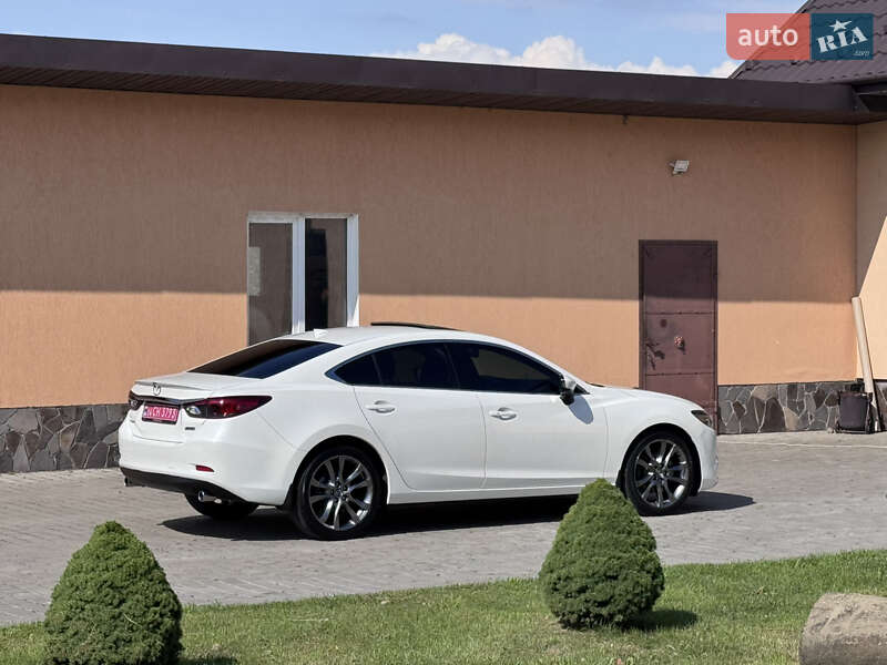 Седан Mazda 6 2016 в Киеве