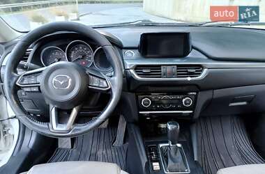 Седан Mazda 6 2016 в 