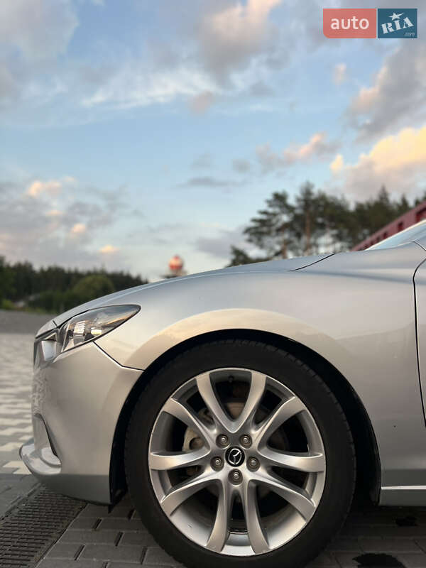 Седан Mazda 6 2016 в Львове