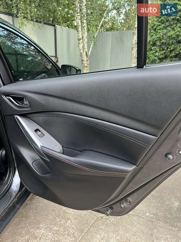 Седан Mazda 6 2015 в Нікополі