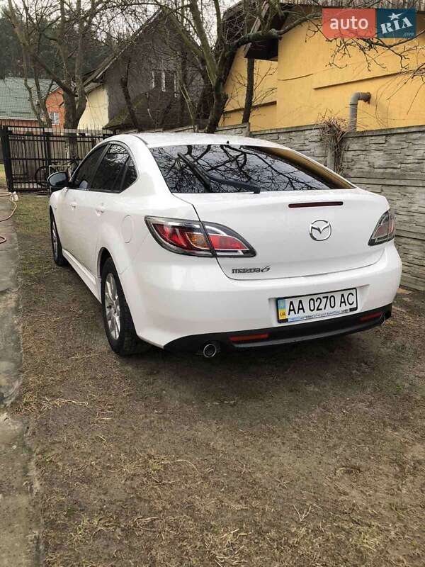 Седан Mazda 6 2012 в 