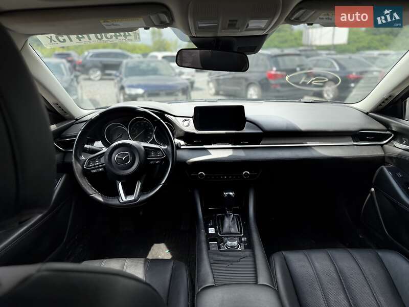 Седан Mazda 6 2018 в Львове