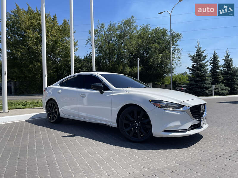 Седан Mazda 6 2018 в Днепре