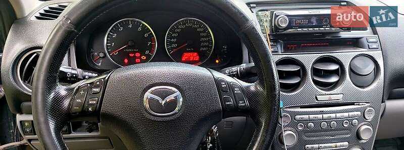 Седан Mazda 6 2002 в Жашкове
