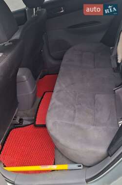 Седан Mazda 6 2003 в Львові