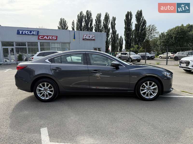 Седан Mazda 6 2016 в Киеве