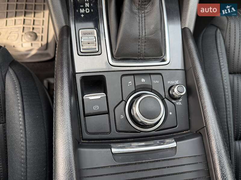 Седан Mazda 6 2016 в Киеве