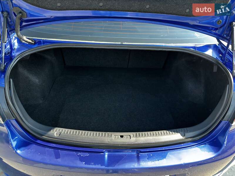 Седан Mazda 6 2009 в Львове