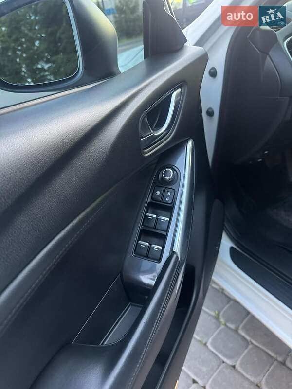 Седан Mazda 6 2016 в Виннице