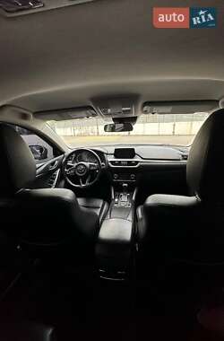 Седан Mazda 6 2017 в 