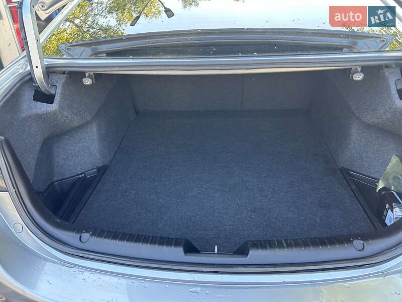 Седан Mazda 6 2013 в Дніпрі