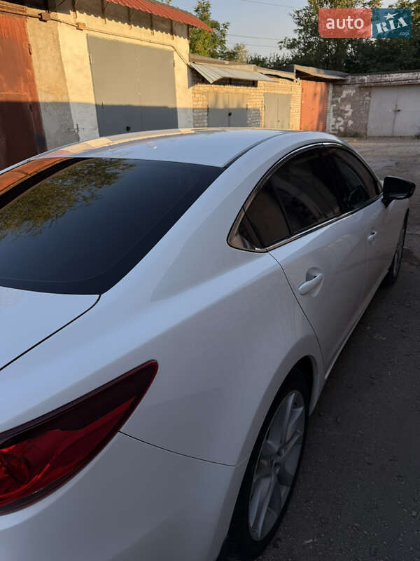 Седан Mazda 6 2015 в Кривом Роге