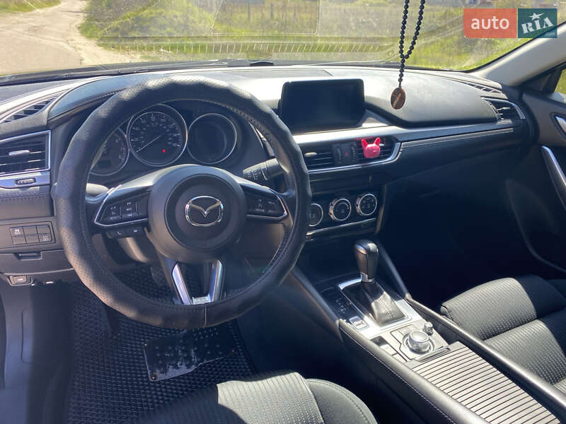 Седан Mazda 6 2017 в Чернігові