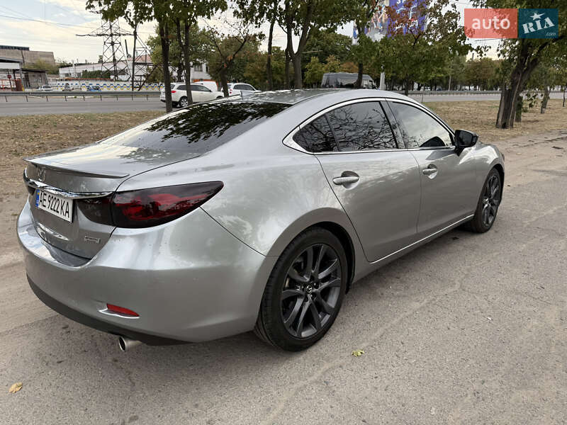 Седан Mazda 6 2014 в Черновцах