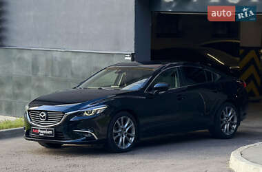 Седан Mazda 6 2015 в 
