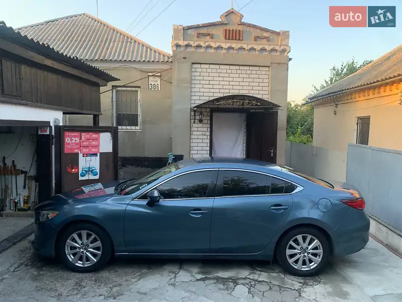 Mazda 6