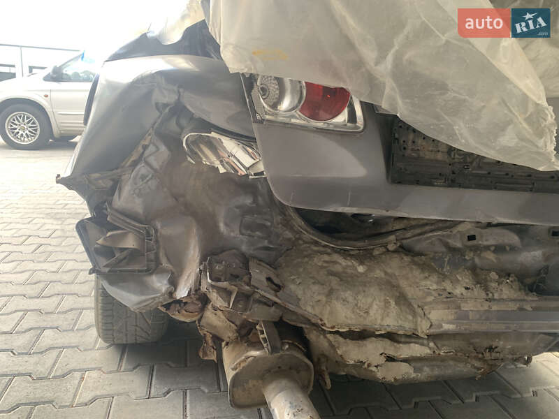 Седан Mazda 6 2002 в Ужгороді