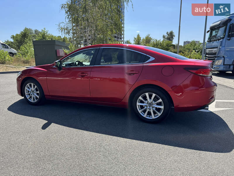 Седан Mazda 6 2015 в Днепре