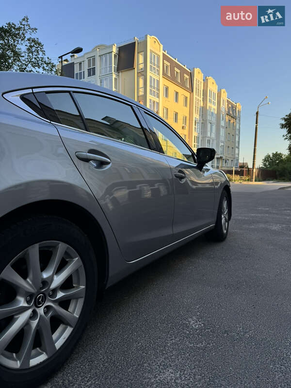 Седан Mazda 6 2014 в Чернигове