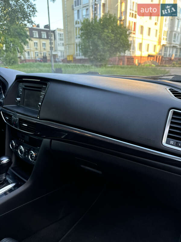 Седан Mazda 6 2014 в Чернигове