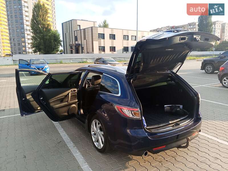 Универсал Mazda 6 2010 в Киеве