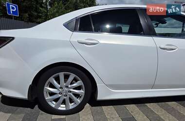 Седан Mazda 6 2011 в 
