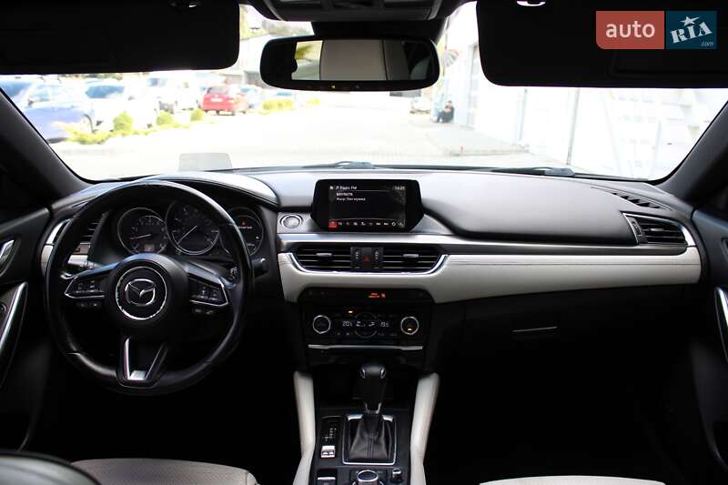 Седан Mazda 6 2016 в Черкассах