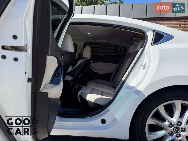 Седан Mazda 6 2015 в Одессе