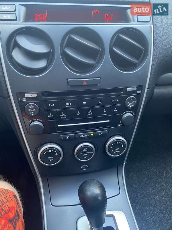 Седан Mazda 6 2006 в Днепре