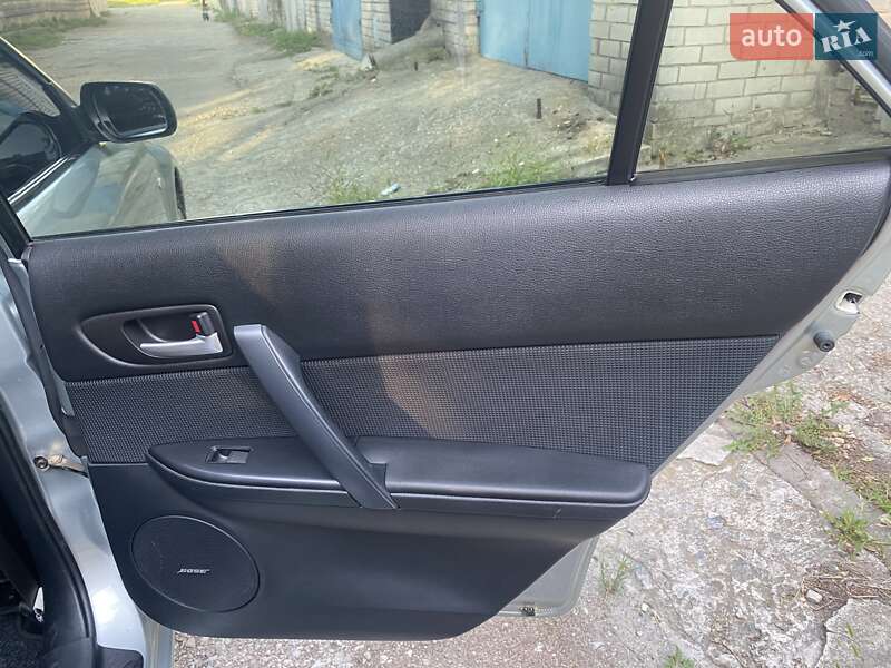 Седан Mazda 6 2006 в Днепре