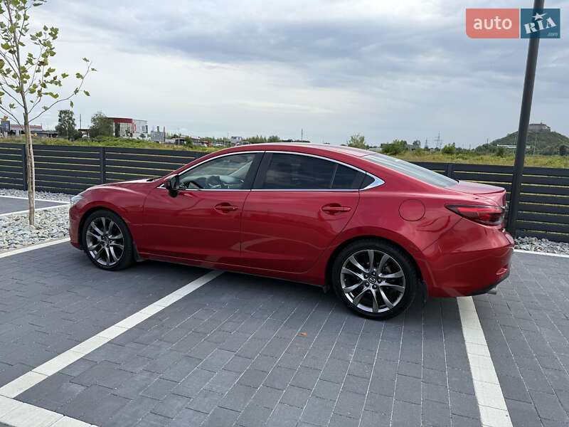 Седан Mazda 6 2015 в Мукачево