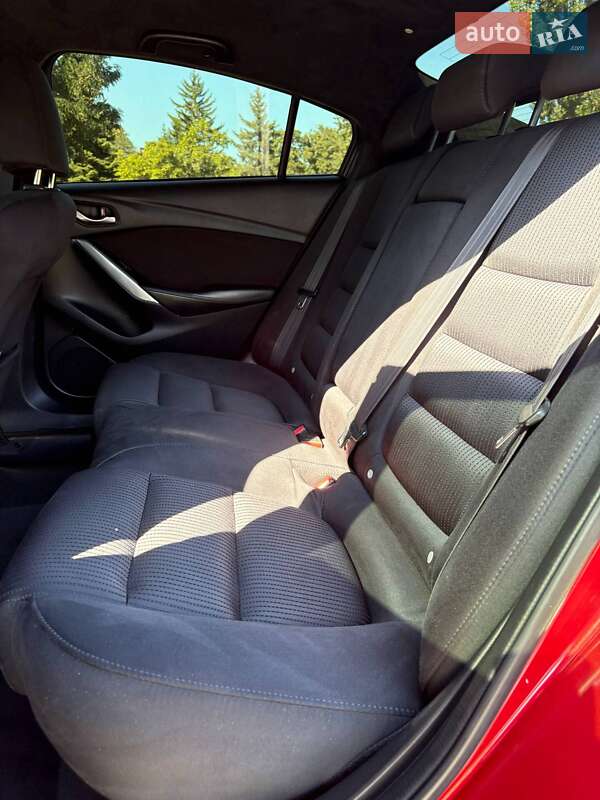 Седан Mazda 6 2015 в Кременчуге