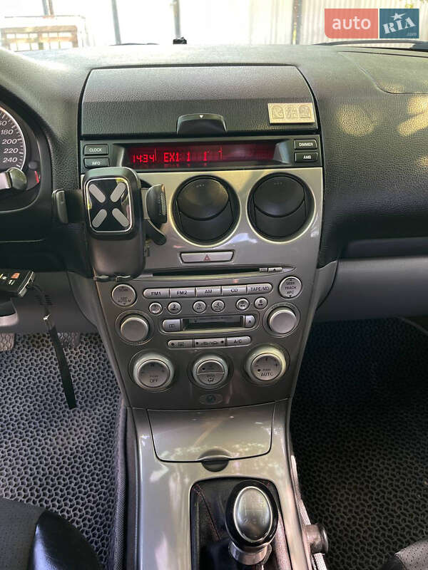 Седан Mazda 6 2003 в Ужгороде