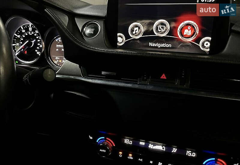 Седан Mazda 6 2018 в Днепре