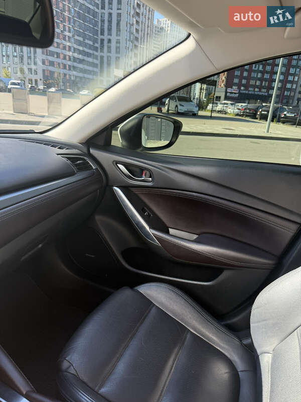 Седан Mazda 6 2015 в Киеве