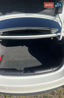 Седан Mazda 6 2014 в 