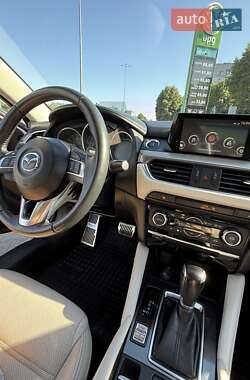 Седан Mazda 6 2015 в 