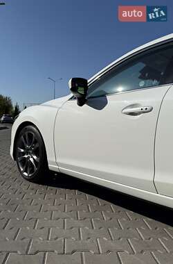 Седан Mazda 6 2015 в 