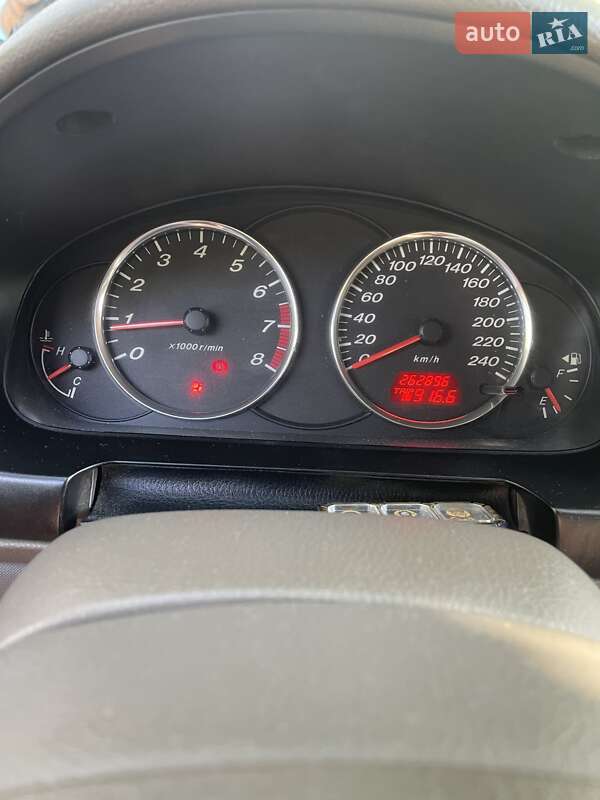 Седан Mazda 6 2002 в Измаиле