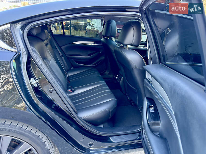 Седан Mazda 6 2018 в Киеве
