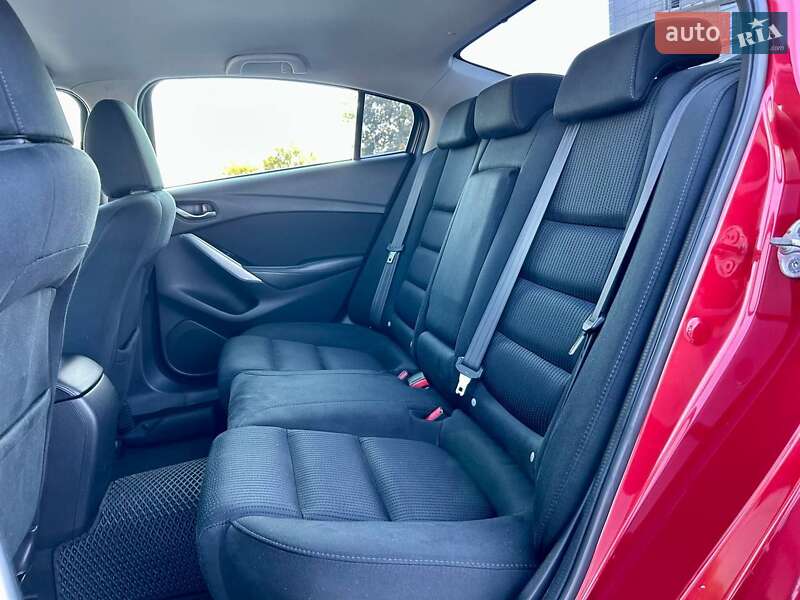 Седан Mazda 6 2016 в Киеве