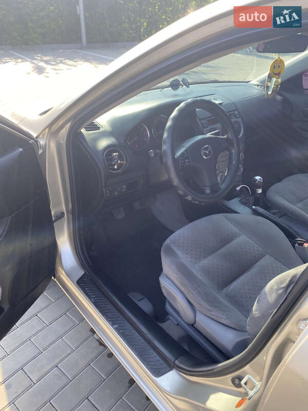 Седан Mazda 6 2005 в Дніпрі