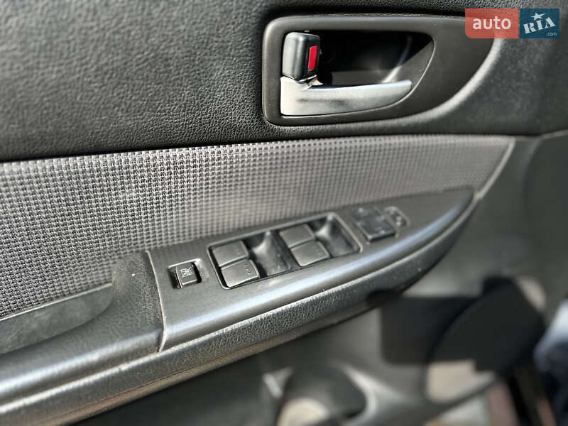 Седан Mazda 6 2006 в Мостиске