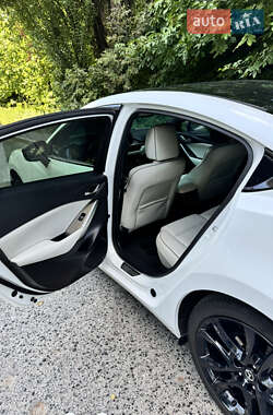 Седан Mazda 6 2016 в 